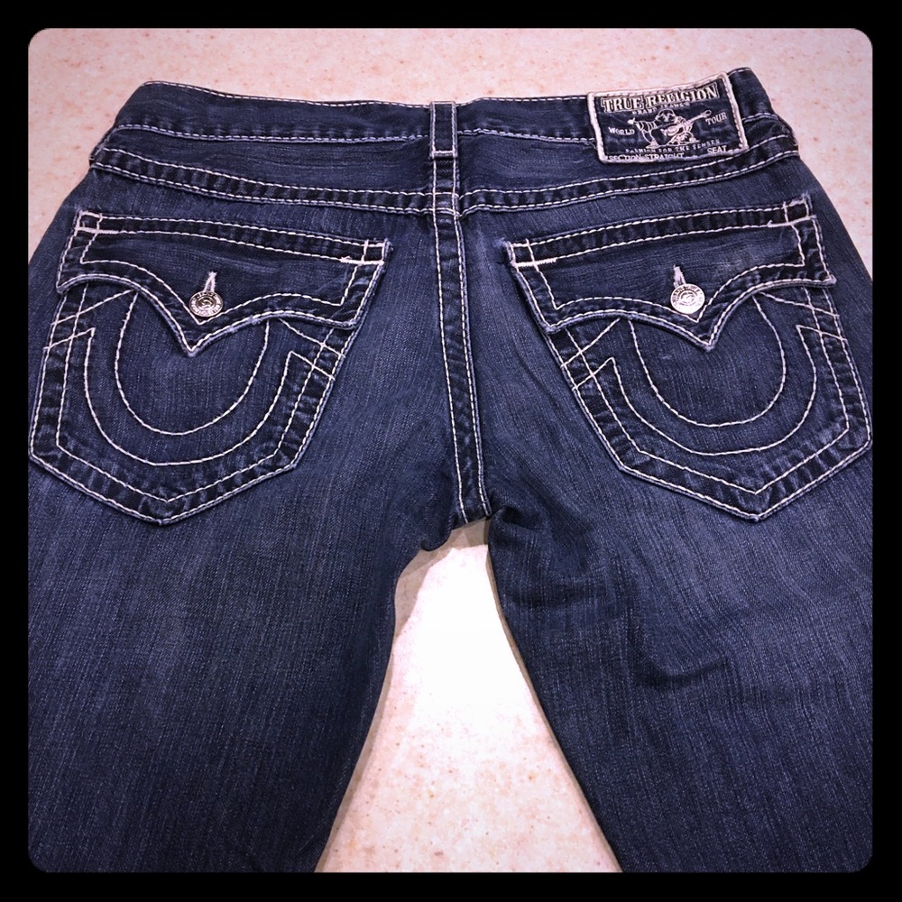 Men’s True Religion dark blue Straight Leg 32 x 34